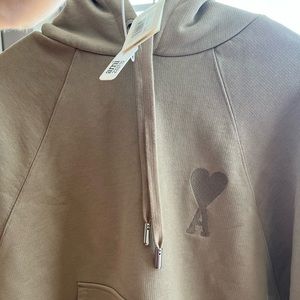 Beige Ami men’s sweatshirt ! Brand new with tags
